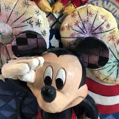Jim Shore New in Box  Walt Disney Showcase Collection  "Mickey we Salute you"