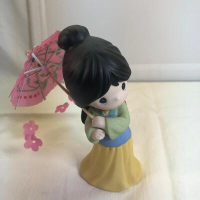 Precious Moments Disney from the movie  Mulan "Every Flower Blooms In Its Own Time" # 154013