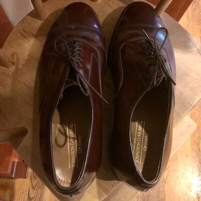 4 pair Men’s Classic All Leather Designer Shoes, size 9