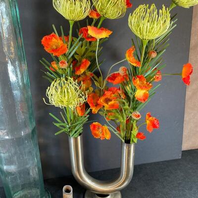 Lot 210  Flower Arranging Items