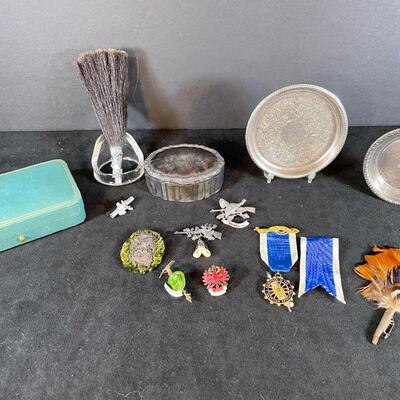 Lot 211. Antique Smalls