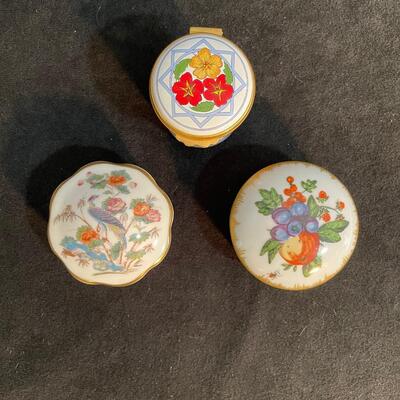 Lot 216. Three Vintage Trinket Boxes