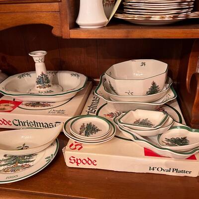 SPODE 🎄 ‘Christmas  Tree’ china dishes  (made in England)