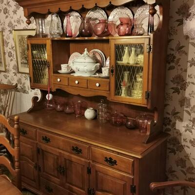 Kling BREAKFRONT/CHINA CABINET Maple