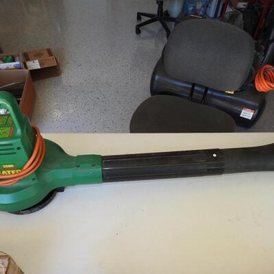 Weedeater blower