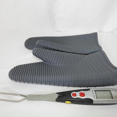 BBQ gloves & Temp fork