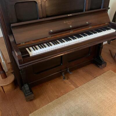 Antique mid to late 1880s upright Piano Wm Knabe & Co. - working condition