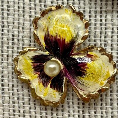 LOT 27R : Vintage Costume Brooches: Pansies w/Pearls, Filigree Citrine Yellow Stone w/Citrine Rhinestones