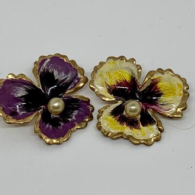 LOT 27R : Vintage Costume Brooches: Pansies w/Pearls, Filigree Citrine Yellow Stone w/Citrine Rhinestones