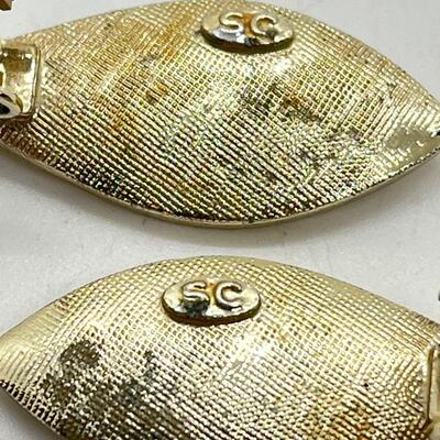 LOT 33: Vintage Sarah Coventry Jewelry Set - Bracelet, Earrings, Pins
