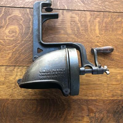 Cast Iron Universal Vegetable Slicer