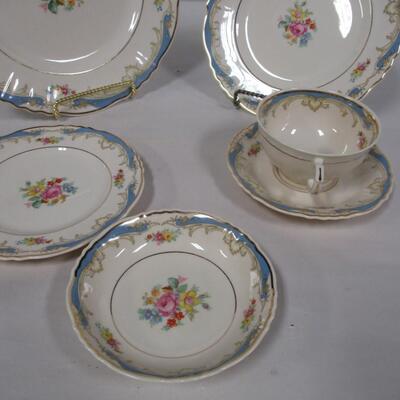 Federal Shape Syracuse China Dinner Dishes