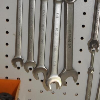 Collection of wrenches