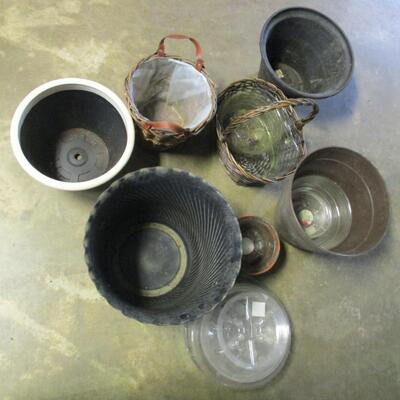 Plant Pots - Metal - Wicker - Plastic