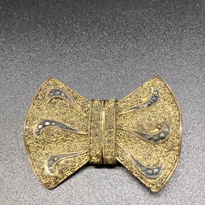 German Sterling Bow Pin with beautiful details