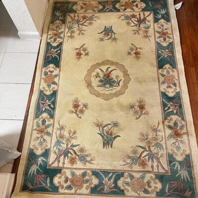 Lot 261 A. Vintage Wool Rug 6' x 9'