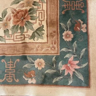 Lot 261 B. Vintage Wool Rug 7' x 10'