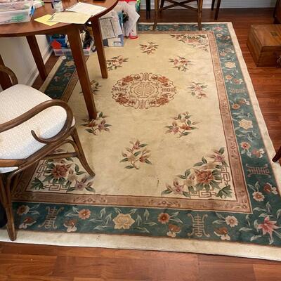 Lot 261 B. Vintage Wool Rug 7' x 10'