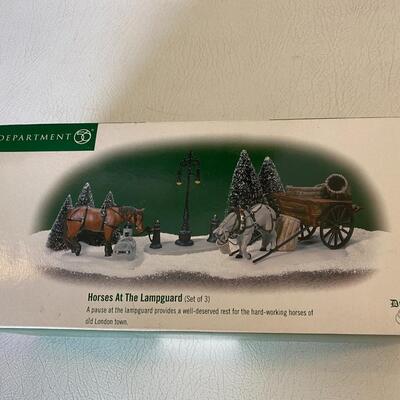 Department 56~ Horses at The Lampguard ( Set of 3)