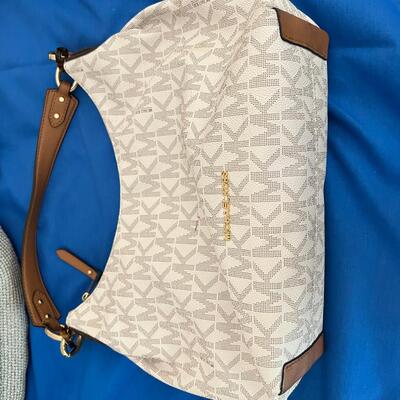 Purses, handbags and wallets