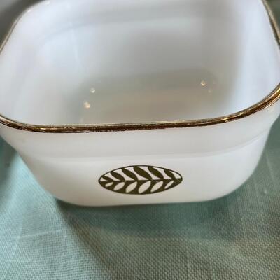 Chip and dips Ramakins 11 heavy William Sonoma white dinner plates