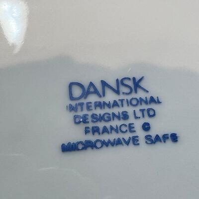 Chip and dips Ramakins 11 heavy William Sonoma white dinner plates