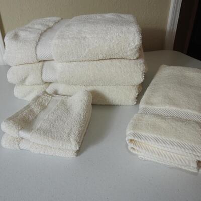 Plush set of towels