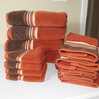 Plush set of towels