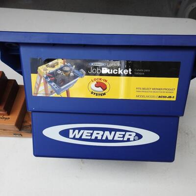 Werner paint bucket