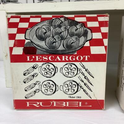 5167 Escargot Cooking Lot