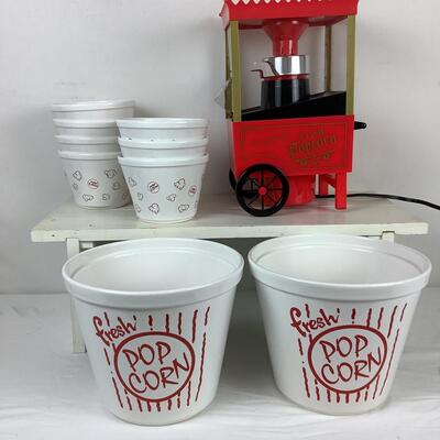 5176 Nostalgia Electric Popcorn Maker & Cordon Bleu Theatre Bowls