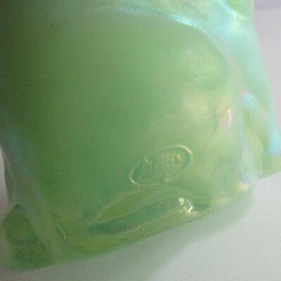 Fenton Jade Green Carnival Cat Figurine