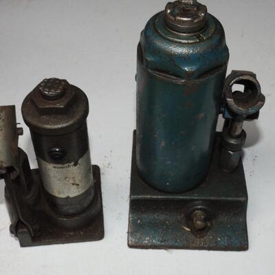 Lot of pneumatic bottle jacks
