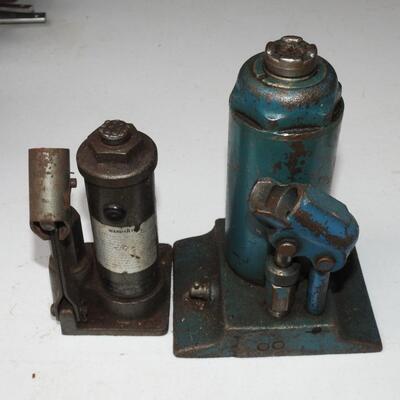 Lot of pneumatic bottle jacks