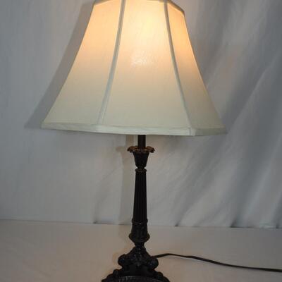 Table lamp