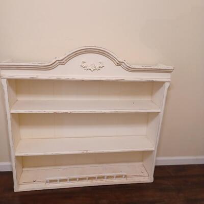 Really Cute Vintage Shabbied Shelf