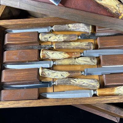 Klaus Tragbar Hand Carved Staghorn Cutlery Carving Set Heavy Wood box