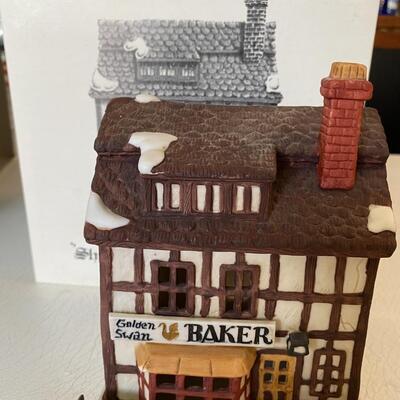 Department 56 ~ Shops of Dickens ~Golden Swan Baker