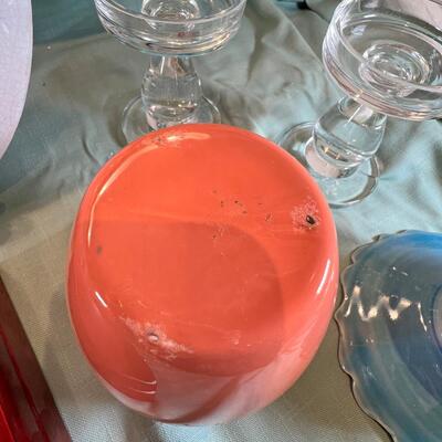 large Delft plate with unique crest, Vases table art