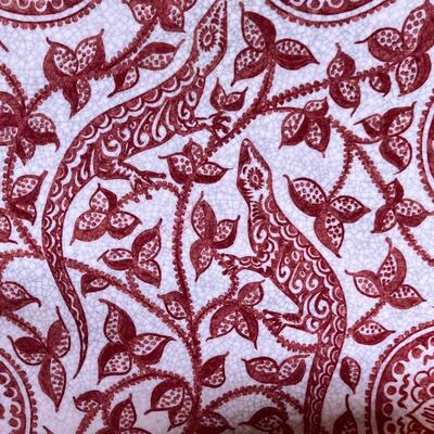 large Delft plate with unique crest, Vases table art