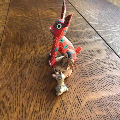 Small Native American Clay Figurines - Signed