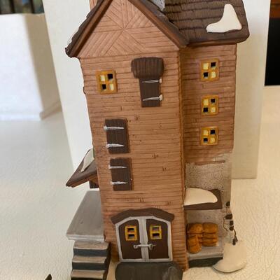 Department 56 ~ Great Denton Hall