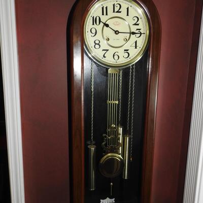 Vintage 31 day wall windup clock