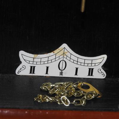 Vintage 31 day wall windup clock