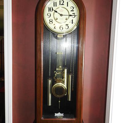 Vintage 31 day wall windup clock