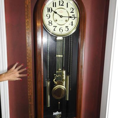 Vintage 31 day wall windup clock
