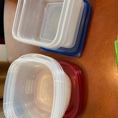 L22-Misc Plastic Containers