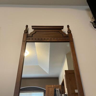MB1-Dresser with Mirror