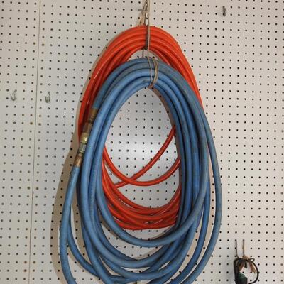 Pair of air hoses