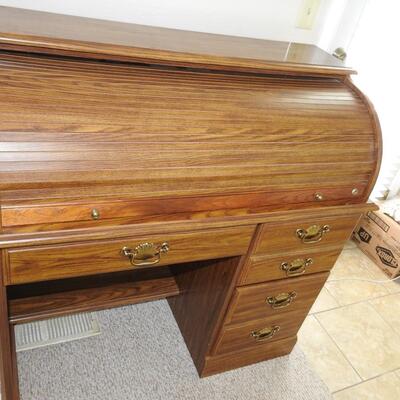 Roll top desk and chair